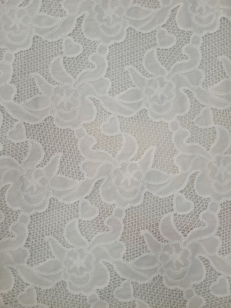 Bordado de Aspecto Natural Branco (Cottone Dolce) Bordado de Aspecto Natural Branco (Cottone Dolce)