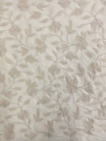 Bordado de Aspecto Natural Creme (Cotton Dior)