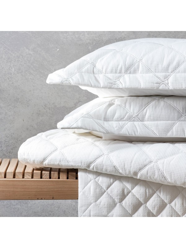 Colcha Artex Matelada King com porta travesseiro 3 Peças Colcha Artex Matelada King com porta travesseiro 3 Peças